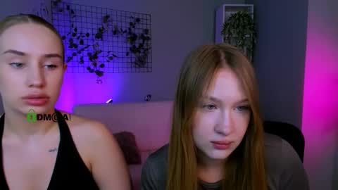 Snapshot of playful_sophie chatting on 09-23-25, 07:39 Sophie online show from 09-23-25, 07:39