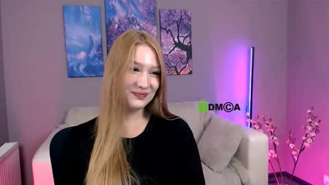 Sophie online show from 11-06-25, 08:21