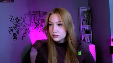 Sophie online show from 11-09-25, 10:57
