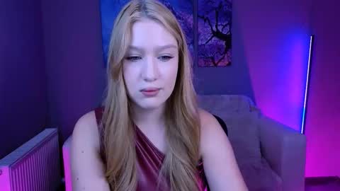 Sophie online show from 11-19-25, 09:15