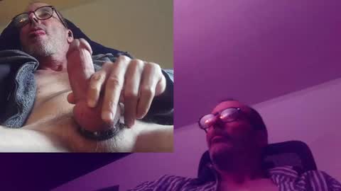 Snapshot of playfuljoy chatting on 09-15-25, 01:27 StudMan online show from 09-15-25, 01:27