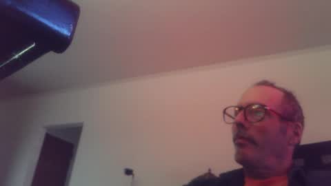 Snapshot of playfuljoy chatting on 09-28-25, 03:28 StudMan online show from 09-28-25, 03:28