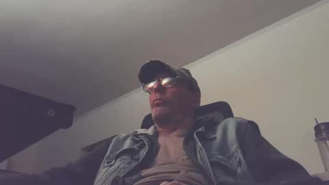 Snapshot of playfuljoy chatting on 12-03-25, 03:03 StudMan online show from 12-03-25, 03:03