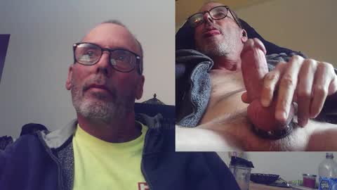 Snapshot of playfuljoy chatting on 02-16-26, 06:04 StudMan online show from 02-16-26, 06:04