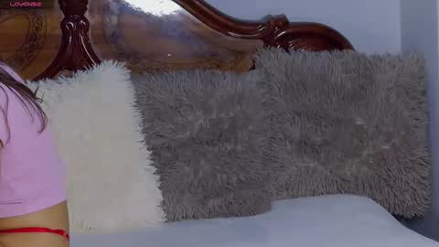 PlayfulNicole online show from 11-25-25, 08:03