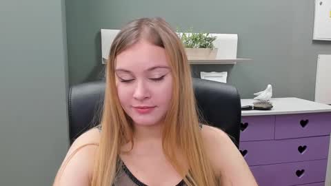 Valeria online show from 02-09-25, 11:25