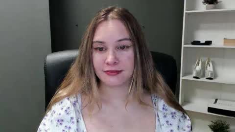 Valeria online show from 03-18-26, 09:51