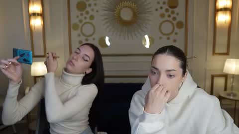 Lana online show from 11-07-25, 11:21