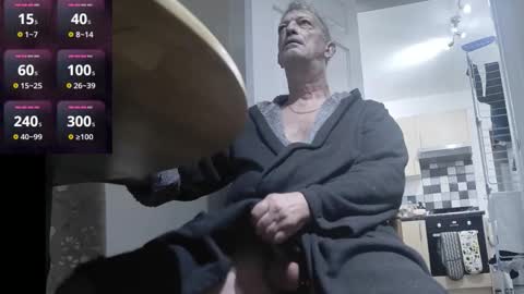 Play Me online show from 10-24-25, 02:30