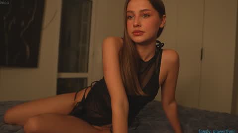 21 y.o Mila online show from 01-05-26, 05:27