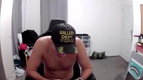 plkrisztian online show from 11-13-25, 04:17