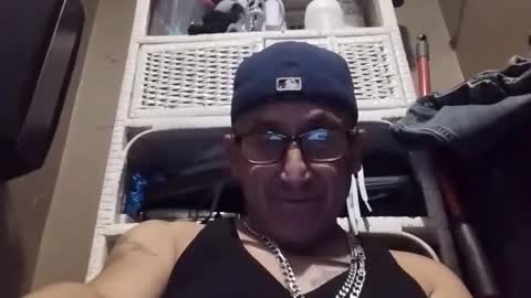 Snapshot of plmbrob chatting on 01-12-25, 07:43 plmbrob online show from 01-12-25, 07:43