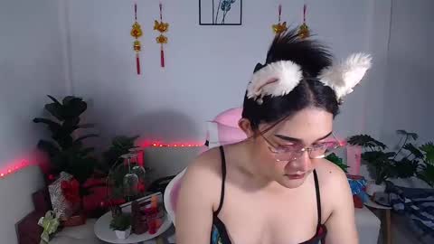 Ploysai online show from 03-05-25, 02:57