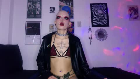    online show from 11-13-25, 10:52