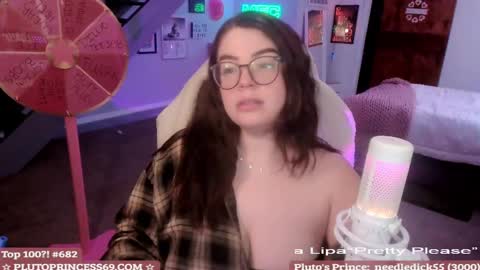 Snapshot of plutoprincess69 chatting on 02-22-25, 06:17 Pluto Princess online show from 02-22-25, 06:17