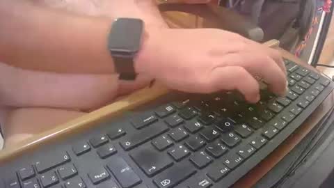 Snapshot of pmartemo chatting on 10-02-25, 05:53 pmartemo online show from 10-02-25, 05:53