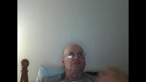 Snapshot of pmb11 chatting on 03-12-25, 02:20 trek 11 online show from 03-12-25, 02:20