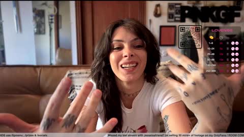 Snapshot of pnkgf chatting on 12-13-24, 07:10 pnkgf online show from 12-13-24, 07:10