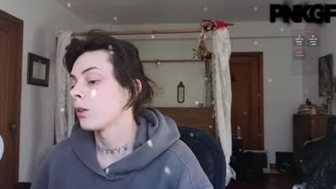 Snapshot of pnkgf chatting on 01-18-25, 11:44 pnkgf online show from 01-18-25, 11:44