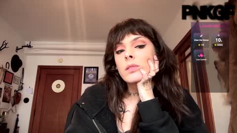 Snapshot of pnkgf chatting on 01-19-25, 11:00 pnkgf online show from 01-19-25, 11:00