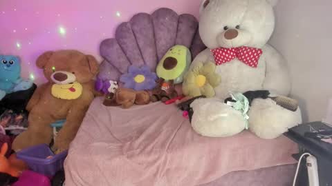 Nicole online show from 02-08-26, 06:17