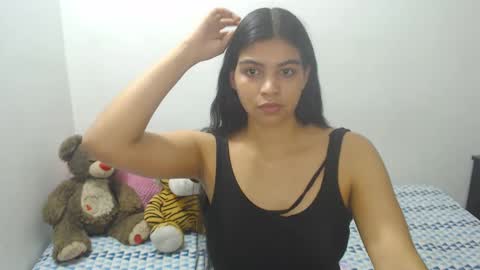 Snapshot of pocahontas_princess__ chatting on 03-10-25, 02:59 Pocahontas online show from 03-10-25, 02:59