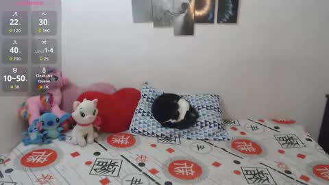 Snapshot of pocahontas_princess__ chatting on 11-07-25, 01:44 Pocahontas online show from 11-07-25, 01:44