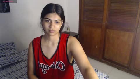Snapshot of pocahontas_princess__ chatting on 11-23-25, 04:45 Pocahontas online show from 11-23-25, 04:45