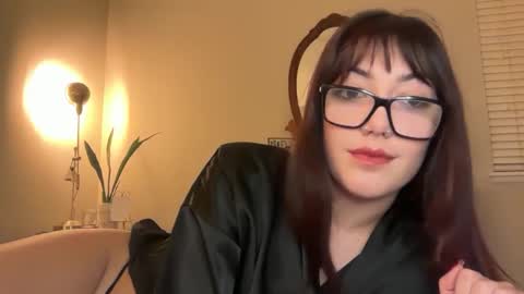 Snapshot of pocketnikki chatting on 02-17-25, 01:36 pocketnikki online show from 02-17-25, 01:36