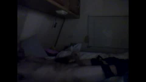 Snapshot of podzimek chatting on 02-16-25, 10:21 podzimek online show from 02-16-25, 10:21