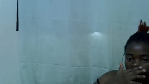 Snapshot of pointy_bloomy chatting on 02-24-26, 09:51 Bloomer online show from 02-24-26, 09:51