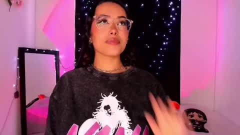 Willow                      Hours 12pm to 630pm Colombian time FRIDAY AND SUNDAY FREE DAYS online show from 01-16-25, 05:23