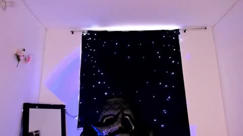 Willow                      Hours 12pm to 630pm Colombian time FRIDAY AND SUNDAY FREE DAYS online show from 02-10-25, 06:45