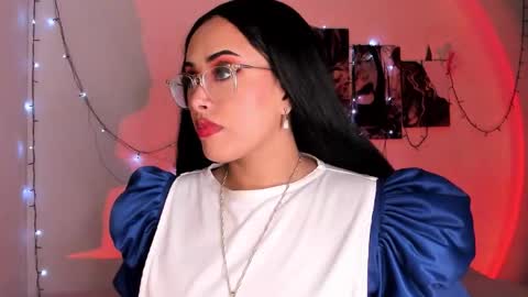 Willow                      Hours 12pm to 630pm Colombian time FRIDAY AND SUNDAY FREE DAYS online show from 11-29-25, 06:00