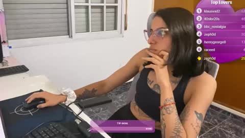 Poison Ivy online show from 02-25-26, 03:38