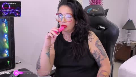 poisson_ivy_ online show from 02-07-25, 12:06