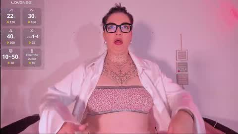 poisson_ivy_ online show from 12-20-25, 08:38