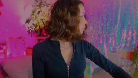 Martha online show from 01-01-25, 02:52