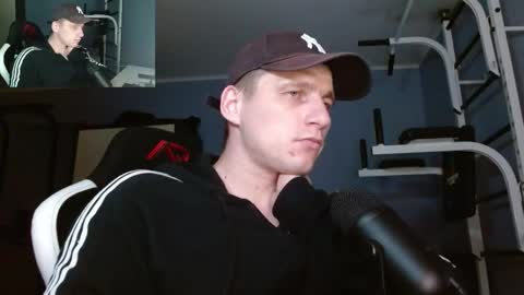 Poliglot online show from 11-17-25, 11:10