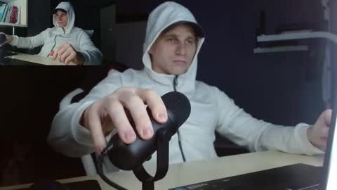 Poliglot online show from 12-17-25, 06:41