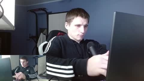 Snapshot of poliglotjoe2 chatting on 02-01-26, 02:59 Poliglotjoe2 online show from 02-01-26, 02:59