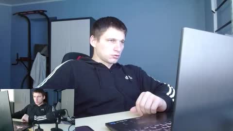 Snapshot of poliglotjoe2 chatting on 02-02-26, 07:51 Poliglotjoe2 online show from 02-02-26, 07:51