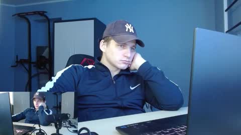 Snapshot of poliglotjoe2 chatting on 02-03-26, 10:31 Poliglotjoe2 online show from 02-03-26, 10:31