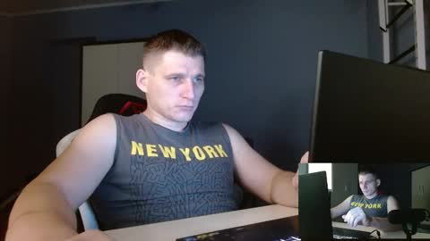 Snapshot of poliglotjoe2 chatting on 02-20-26, 09:04 Poliglotjoe2 online show from 02-20-26, 09:04