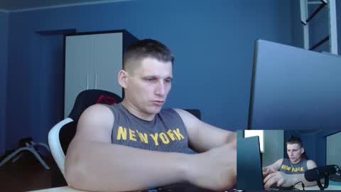 Snapshot of poliglotjoe2 chatting on 02-21-26, 10:27 Poliglotjoe2 online show from 02-21-26, 10:27