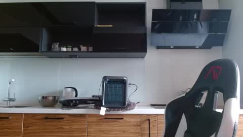 Snapshot of poliglotjoe2 chatting on 02-27-26, 11:54 Poliglotjoe2 online show from 02-27-26, 11:54