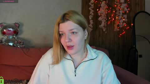 Polly online show from 03-28-26, 01:16