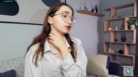 Polly online show from 10-10-25, 07:18