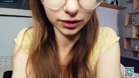 Polly online show from 10-17-25, 07:33