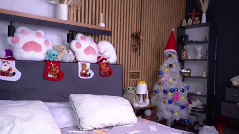 Polly online show from 11-27-25, 08:05